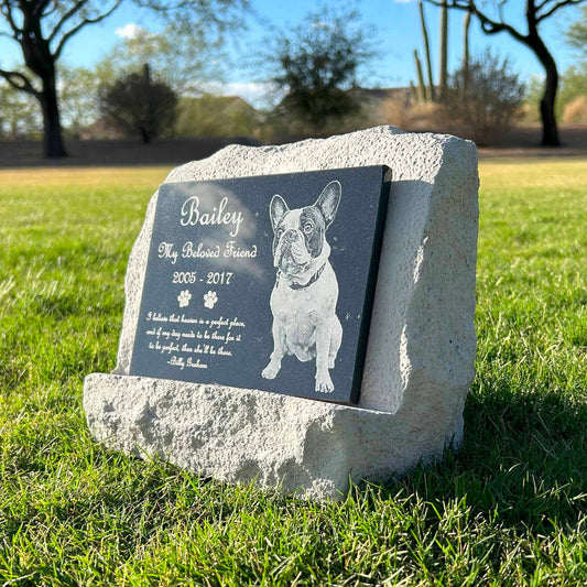 How to Protect and Display Your Pet Headstone Outdoors