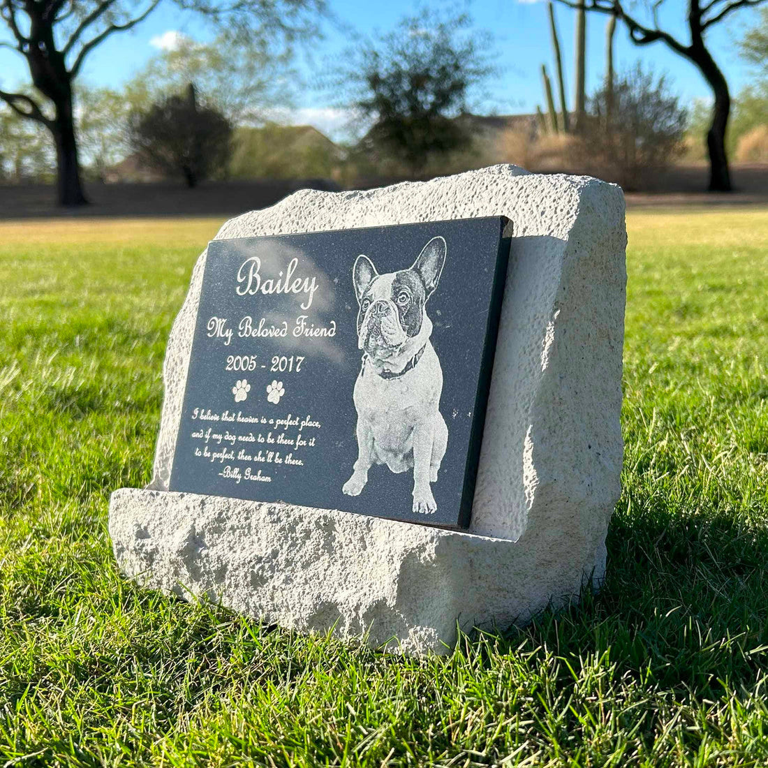 How to Protect and Display Your Pet Headstone Outdoors